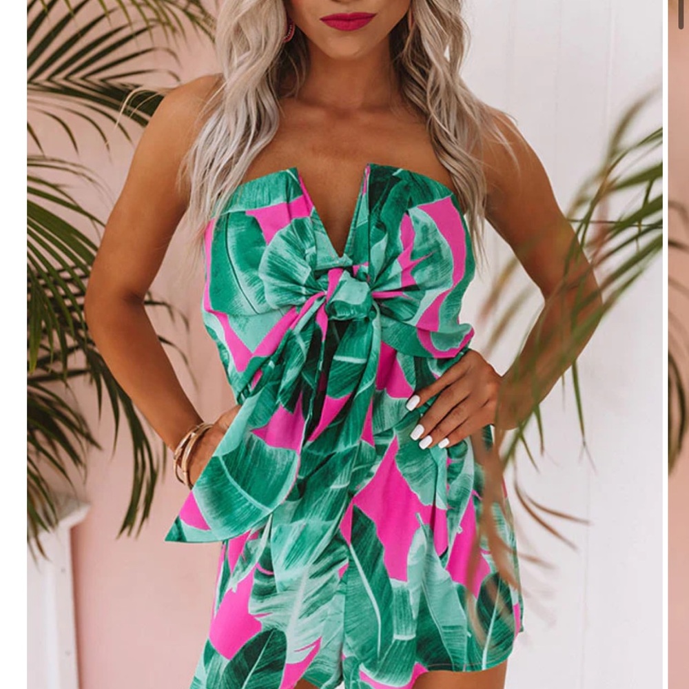 VILLA VACAY FRONT TIE ROMPER IN PALM LEAF GREEN large